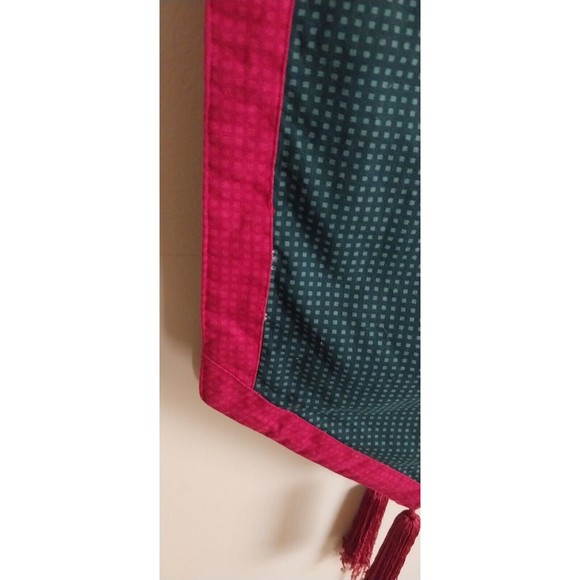 Woven Style Wine Red Green Tapestry Table Runner Length 74" Tassels Classic GUC - Picture 9 of 15